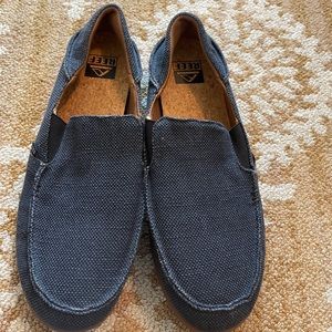 REEF Cushion Matey 13 EUC Slip On Canvas Shoes